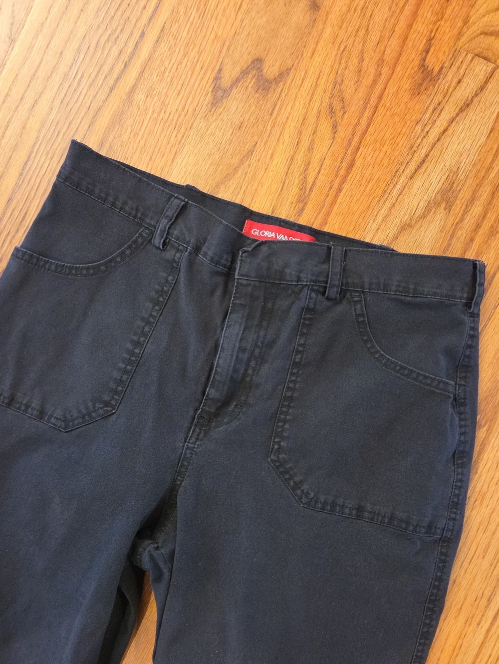 Vtg Gloria Vanderbilt Black Capris Pants Size: 10P - Picture 5 of 16